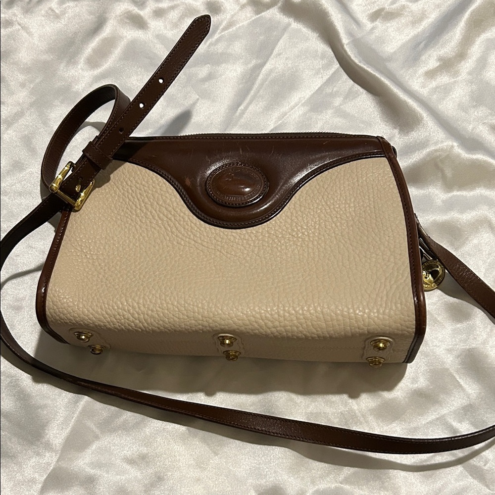Elegant Dooney & Burke Leather Shoulder Bag
